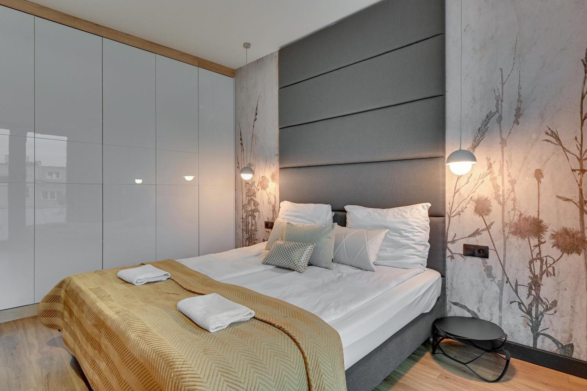 Montevideo Centrum 15 By Grand Apartments 소포트 외부 사진